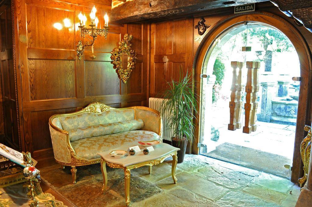 Palacio De Trasvilla Escobedo Zewnętrze zdjęcie