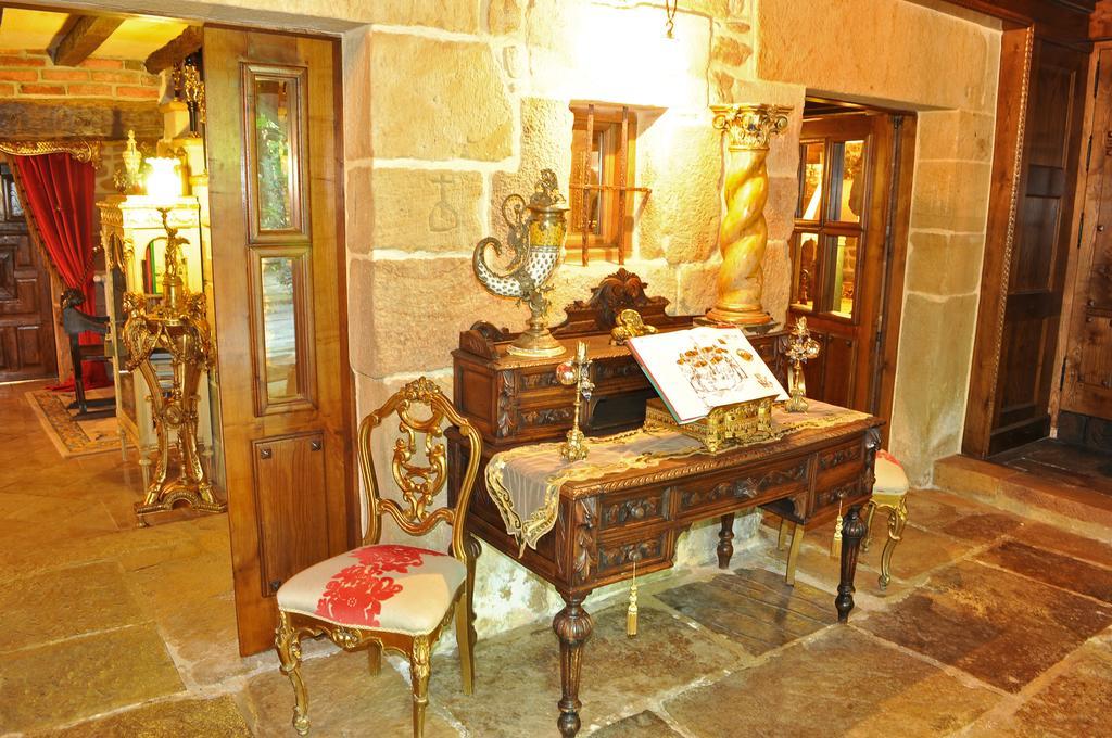 Palacio De Trasvilla Escobedo Zewnętrze zdjęcie
