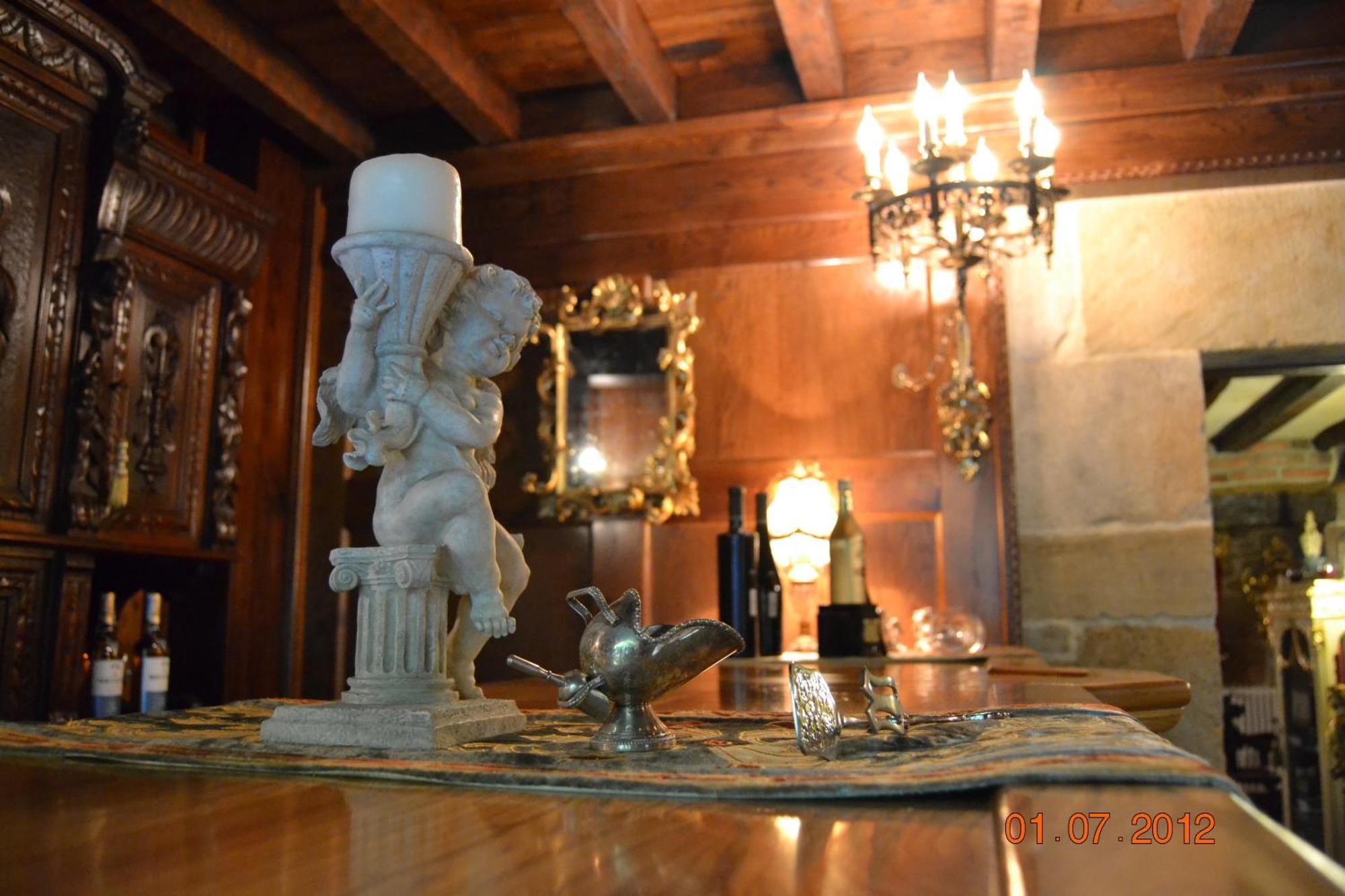 Palacio De Trasvilla Escobedo Zewnętrze zdjęcie